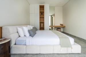 Trident-3 Villa in Batu Bolong