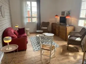 Grand appartement 4 chambres cathédrale - 利雪