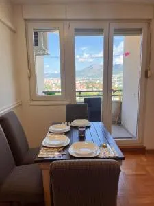 apartment Deliri with private parking - Синь