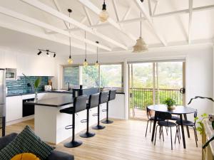 Treeview - A beautiful 3-Bed House in Kiama