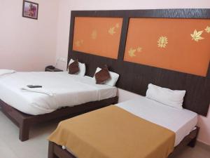 GRAND JP INN Near 2 km from Gundlupet bus stand