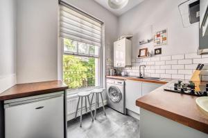 Pied-à-Terre near The Docks - Wifi & Washing Machine