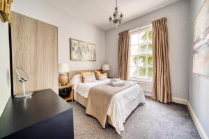 Pied-à-Terre near The Docks - Wifi & Washing Machine