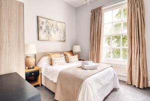 Pied-à-Terre near The Docks - Wifi & Washing Machine