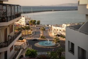 L Horizon Luxury Living by 8essentially