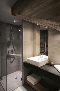 Chalets Collection Greniers D'Alpages - Les Chalets Secrets : Chalet Mintaka (2 Adultes + 4 Enfants)