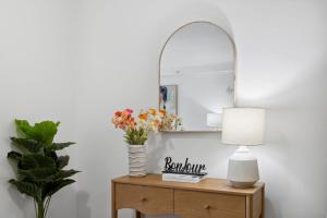 Cozy City Apartment with Stunning Views and Ameni