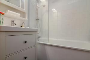 Appartements Residence Le Prarion 24A ski in- ski out - Happy Rentals : photos des chambres