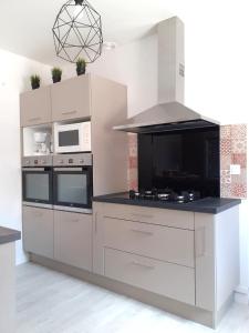 Gîte de lOrangerie, 15 personnes, 7 ch, 275 m²