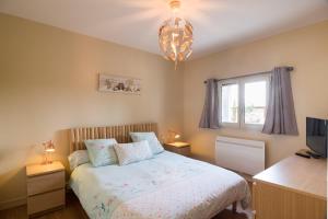 Villas Villa avec piscine privee a la campagne proche de la mer sud de la France : photos des chambres