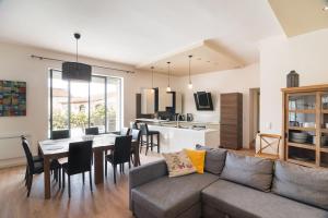 Villas Villa avec piscine privee a la campagne proche de la mer sud de la France : photos des chambres