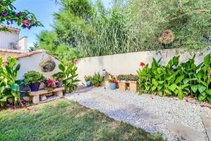 Appartements Cote Oliviers 4P - Appt 4p climatise avec piscine : photos des chambres