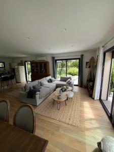Villas Villa piscine plein sud proche Uzes : photos des chambres