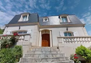 Stunning House 5-Bedrooms for 9P- 20min from Paris - 勒布朗-梅尼尔