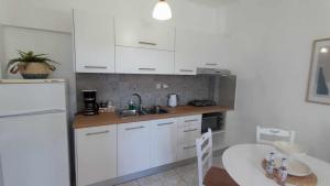 Anastasias Garden-Blue Apartment