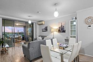 Spectacular Riverside Apartment