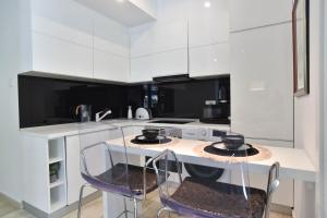 Luxury one bedroom apartment in beachfront apart Hotel