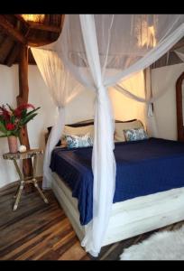 Maloca de Lujo Frente al Mar y Jacuzzi by NuevaOnda