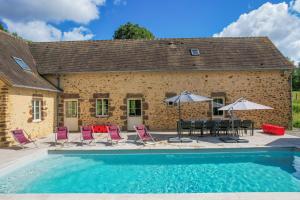 Villas Crazy Villa Chateaubert 28 - Heated pool - Basket - 2h Paris - 30p : photos des chambres