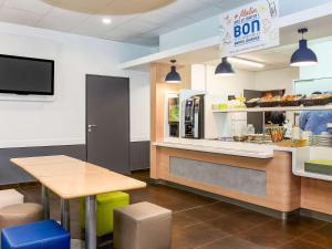 Hotels Ibis Budget Lille Gares Vieux-Lille : photos des chambres