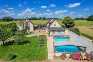 Villas Crazy Villa Luigny 28 - Heated pool - City Stade - 1h20 Paris - 30P : photos des chambres