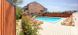 Foric Apartments With Outdoor Heated Pool - Rab