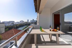 Bantry Bay Pearl - Luxury Apt with Ocean Views