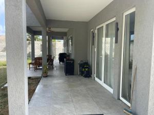 New!!!! St Silas 3-Bdrm, 3 and a half bath Villa approx 8 minutes from pristine beaches and shopping area