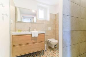 Appartements SELECT-soHOME - Duplex pour 5 personnes au pied du Port du Lavandou ! - VACANZA : photos des chambres