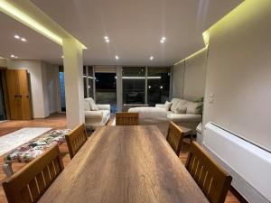 شقة بروف خارجي