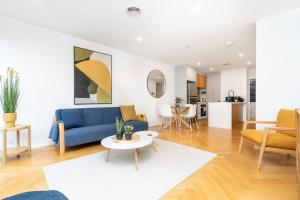 2-Storey Lumiere Townhouse with Private Courtyard - Hosted by Canstay