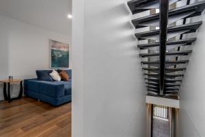 Contemporary Tri-Level APT in a Prime Central Spot - Hosted by Canstay