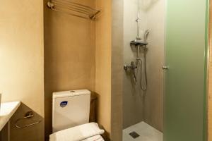 Dafnis Beachfront Luxury Studios