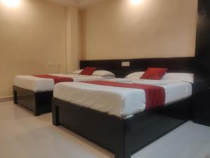 SRI VIGNESH RESIDENCY