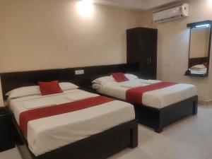 SRI VIGNESH RESIDENCY