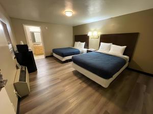 Standard Double Room room in Scottish Inns Middletown PA