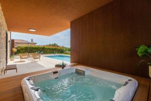 Beautiful Villa Moia with sauna in Kastelir 