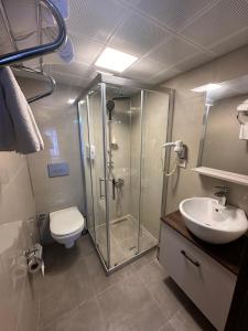 Loost Town Inn Hotel