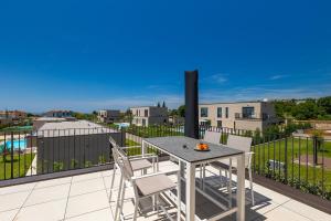 Beautiful Villa Vegt with pool in Labinci 