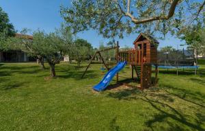 Villa LV near Novigrad for 8 people spa & children playground only 1,5 km from beach