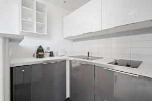 Studio Velasquez - Welkeys