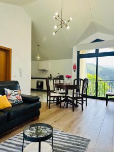 BoaVista- 2 bed house -COSY PANORAMIC -SEA - MOUNTAIN VIEW