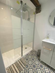 Appartements Maison village renovee tout equipee : photos des chambres