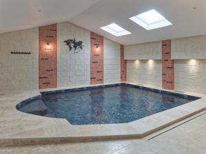 Maisons de vacances Maison avec piscine en centre ville : photos des chambres