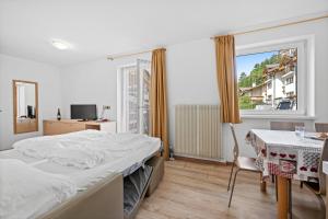 Two-Bedroom Apartment (6 people) room in Residence Des Alpes