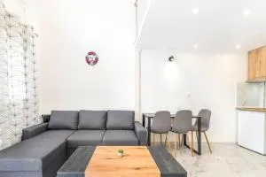 Casa Marina & Kledi by Booking Kottas - 卡桑德里亚