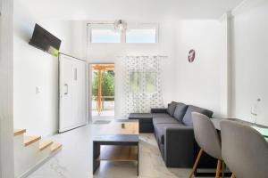 Casa Marina & Kledi by Booking Kottas