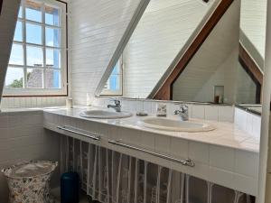 Villas 764 - Belle maison de caractere pour 8 voyageurs : photos des chambres