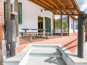 Apartment Tipologia Trilocale by Interhome