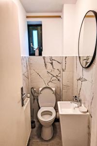 Holiday Home Holiday Hill 63 by Interhome